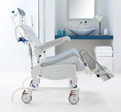 Produktdetails: Dusch- u.Toilettenrollstuhl Aquatec Ocean VIP Ergo Produktbild Dusch- u.Toilettenrollstuhl Aquatec Ocean VIP Ergo