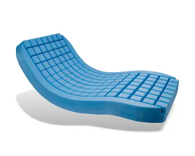 Produktdetails: Würfelmatratze Polyplot mit Polyfilm Spannlaken Produktbild Würfelmatratze Polyplot mit Polyfilm Spannlaken