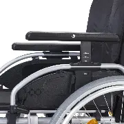 Pyro light Optima Höhenverstellbare Armlehnen Zusätzliches Produktbild für Leichtgewichtrollstuhl Pyro light optima