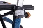 Carbon Rollator Saljol CR62 British Green mit Auflagen für die Handflächen Zusätzliches Produktbild für Saljol Carbon Rollator mit Vollausstattung