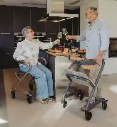 Saljol Wohnraummrollator WR mit Zubehör Zusätzliches Produktbild für Saljol Wohnraumrollator WR