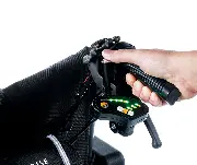 Empulse R20 faltbare Schiebehilfe für manuelle Rollstühle Zusätzliches Produktbild für Empulse R20 faltbare Schiebehilfe für manuelle Rollstühle
